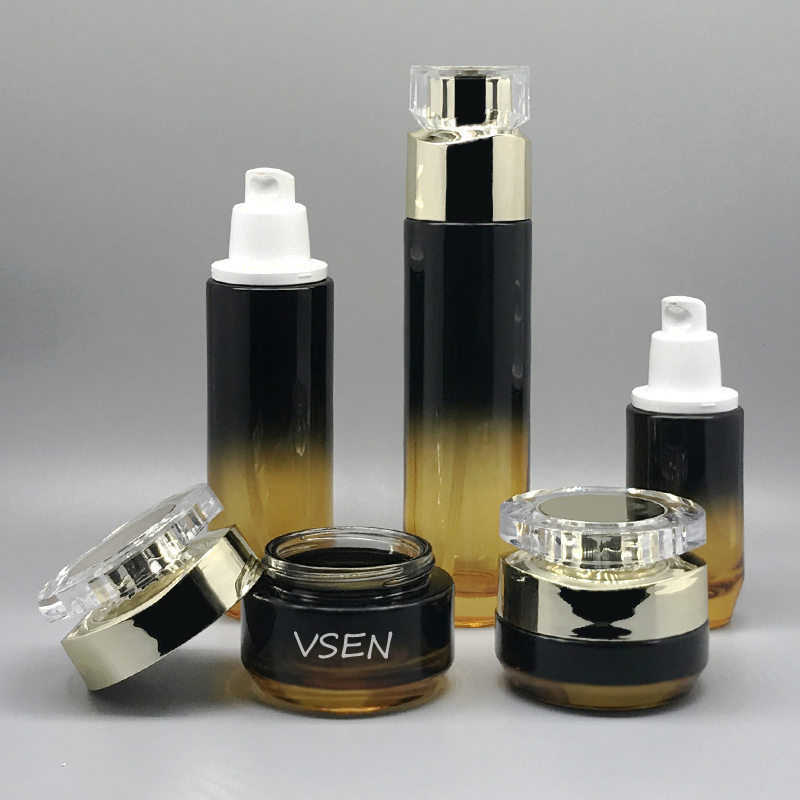 心悦九游会·J9 - 官方网站|真人游戏第一品牌黑色 馨悦化妆品套装瓶 120ml精(图3)